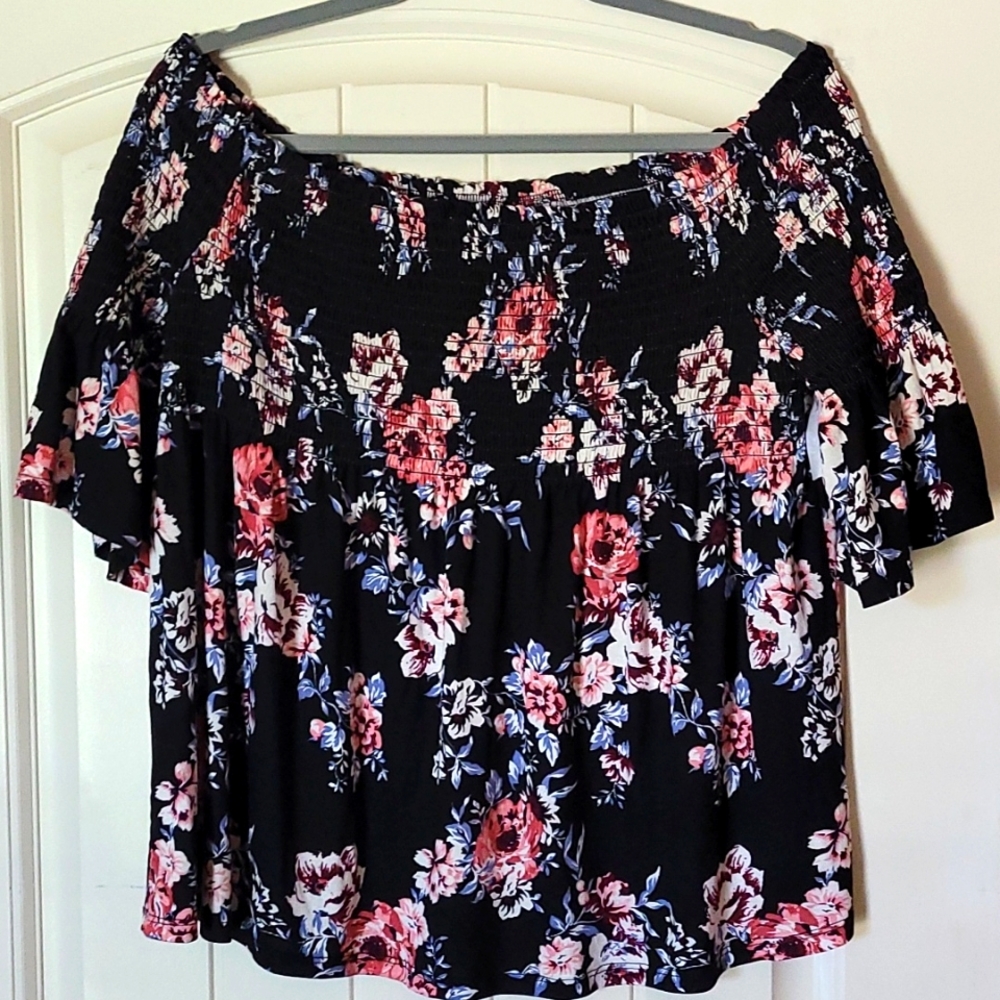 Beautiful off the shoulders knit top